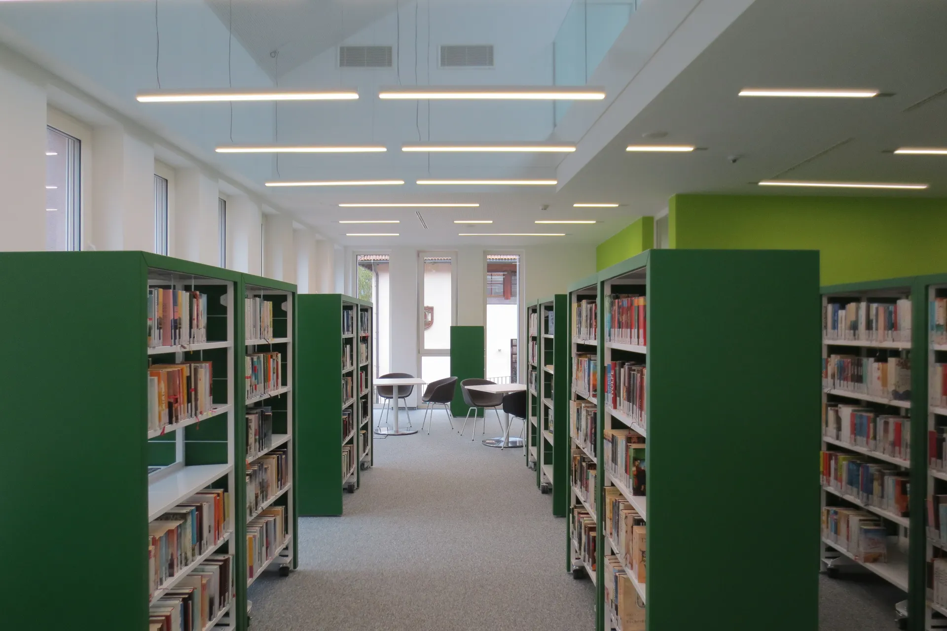 Bibliothek, Terlan — 4