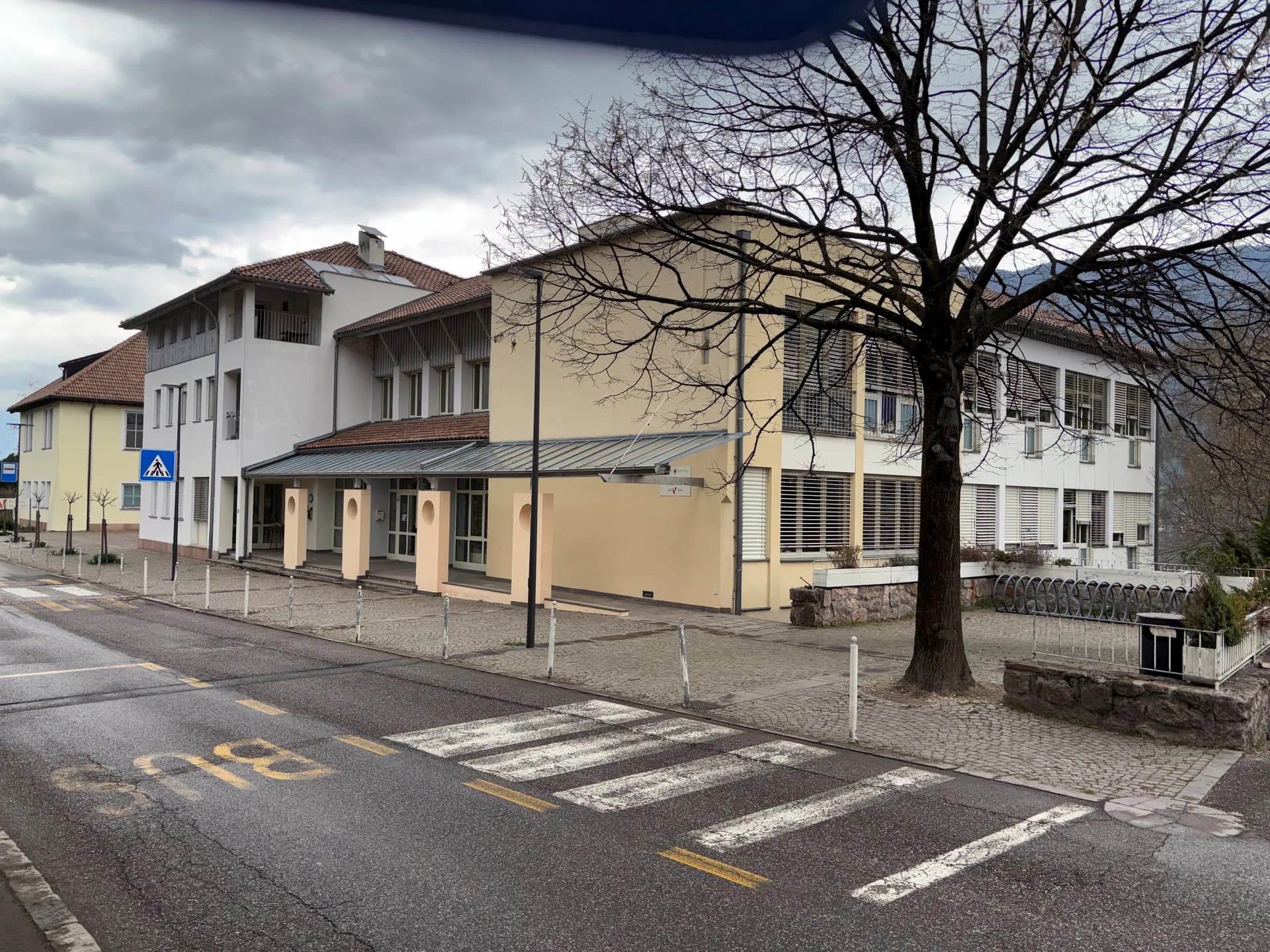 Grundschule, Andrian — 2