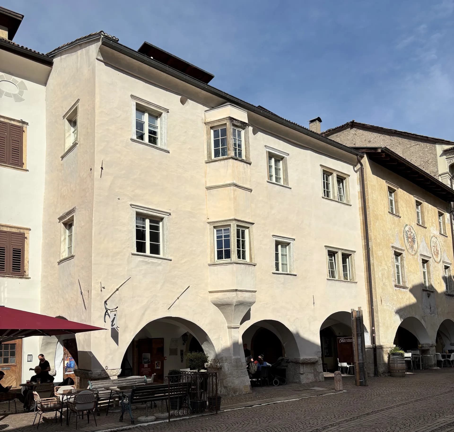 Sitz Bezirksgemeinschaft Überetsch-Unterland, Neumarkt — 1